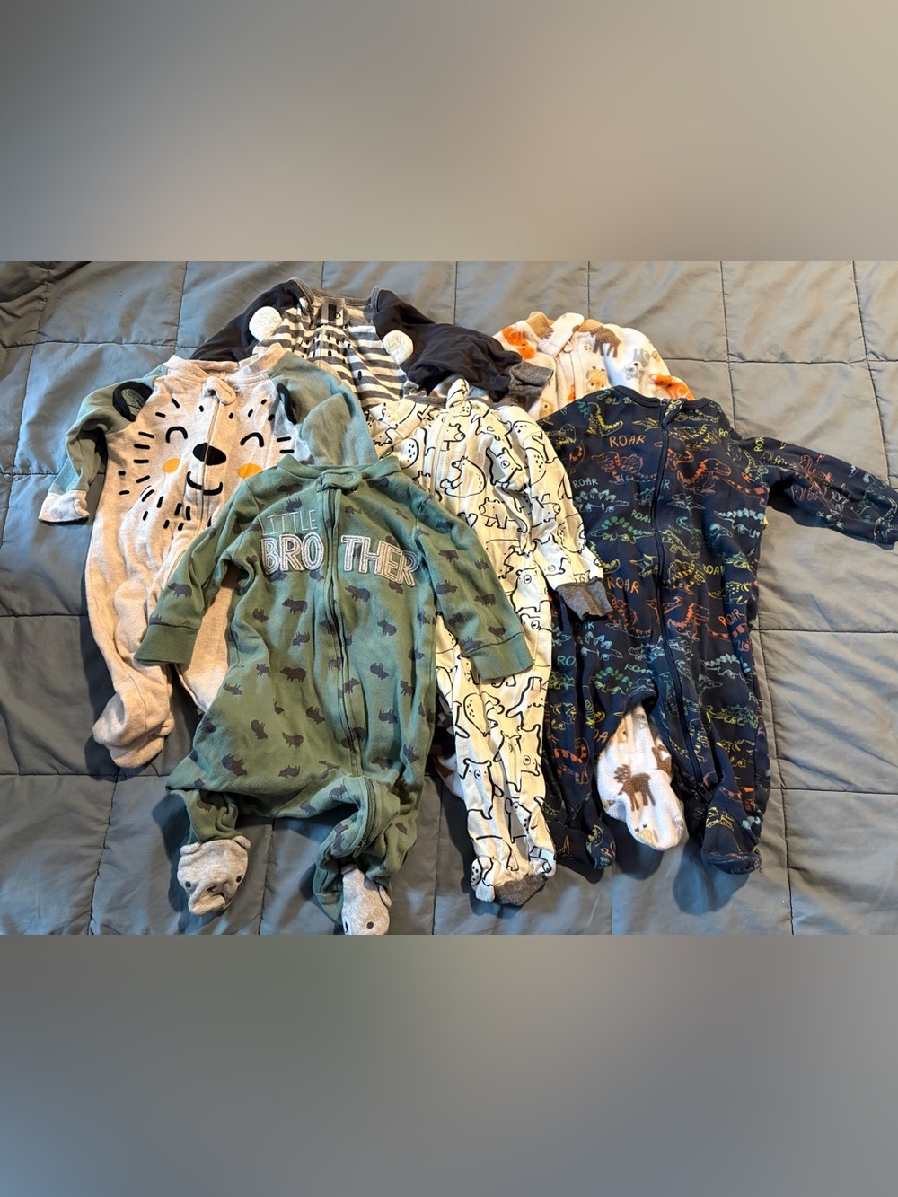 Lot of 6 3-6 months baby sleepers or pajamas